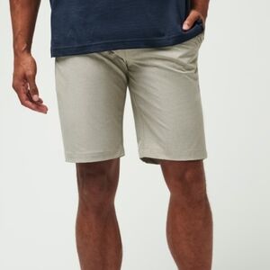 Men's TravisMathew BECK Style Shorts 33-inch Khaki